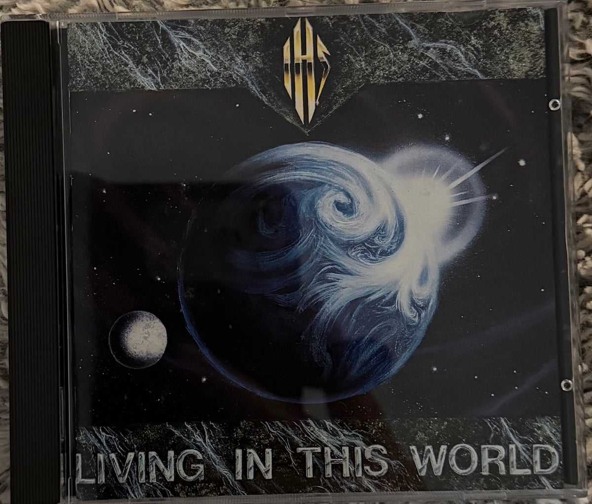 across the discord EP バンド CD IHS - Living In This World (CD) RARE Pressing – Roxx Records
